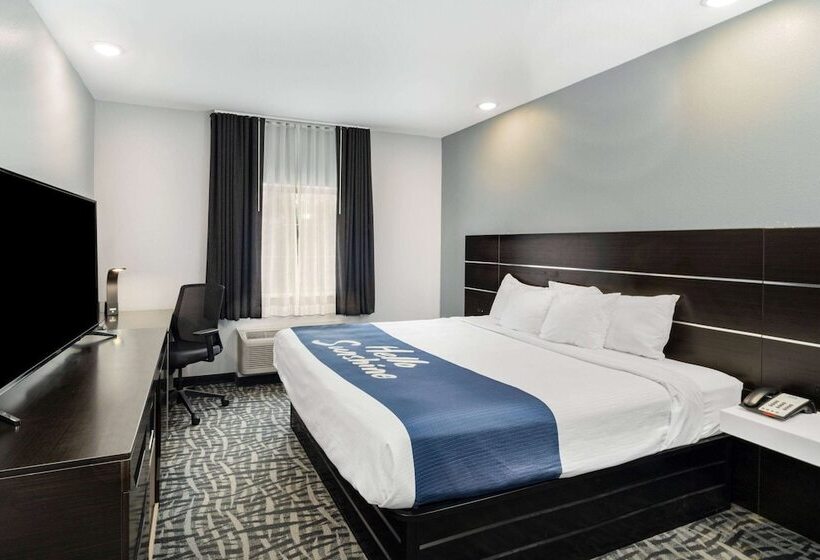 اتاق دلوکس مخصوص معلولین, Days Inn & Suites By Wyndham Horn Lake   Memphis Graceland
