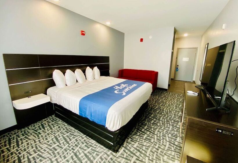 سوییت لوکس, Days Inn & Suites By Wyndham Horn Lake   Memphis Graceland