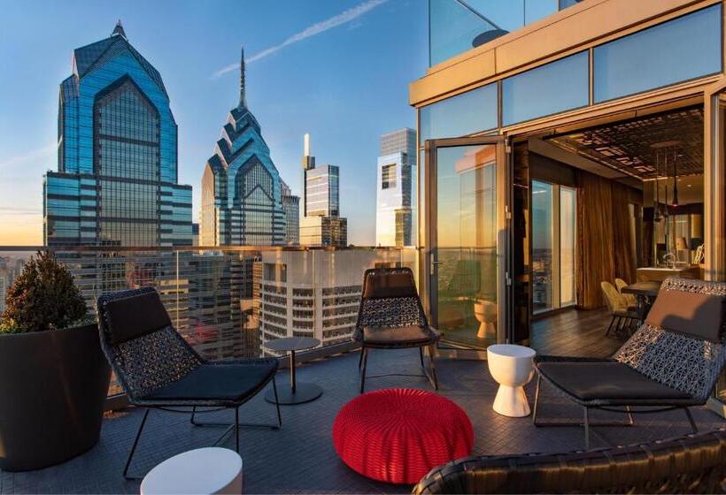 سوئیت با تخت بزرگ, W Philadelphia