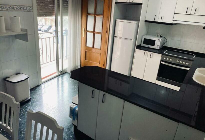 اتاق لوکس سه تخته, Habitaciones Dakar