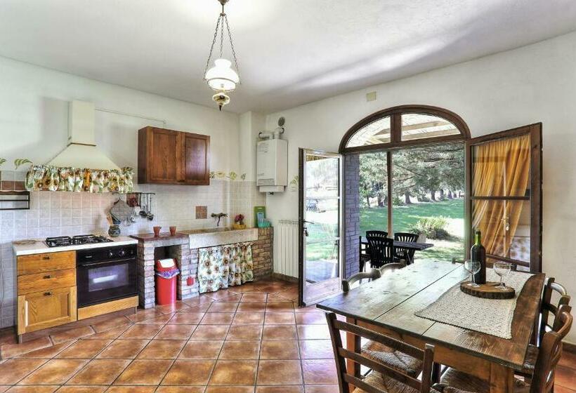 آپارتمان 1 خوابه همکف, Appartamento Girasole   Agriturismo Le Selvole