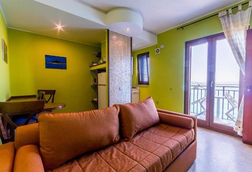آپارتمان 1 خوابه با چشم‌انداز دریا, Miramare Residence Cefalú