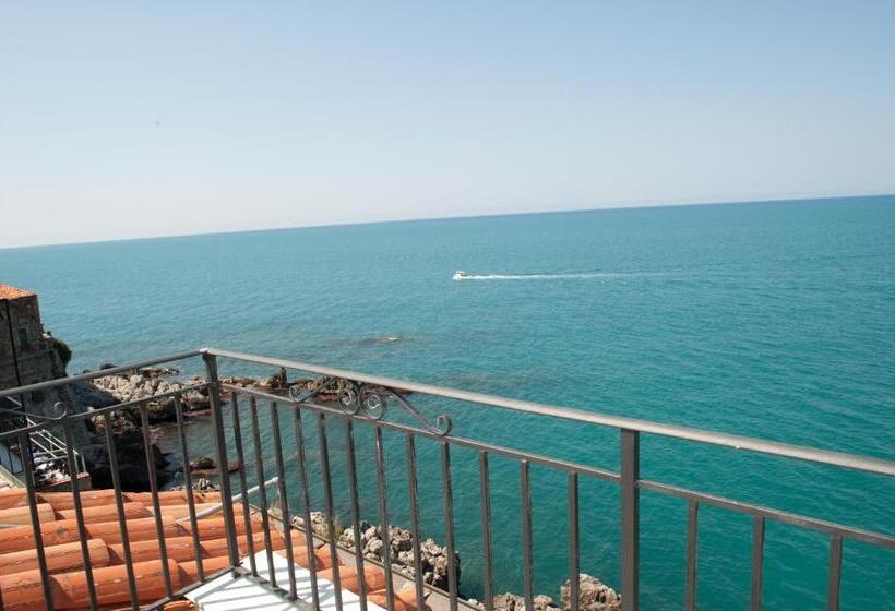 آپارتمان 2 خوابه با چشم‌انداز دریا, Miramare Residence Cefalú