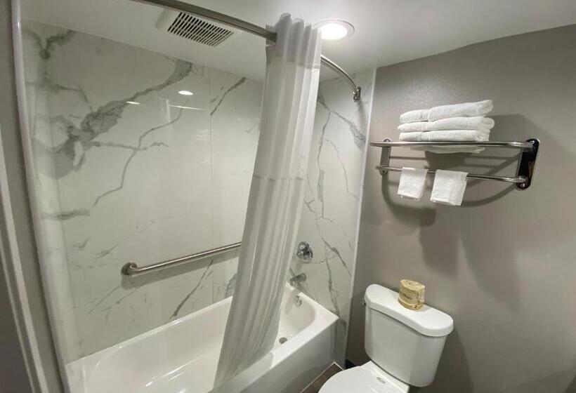 اتاق استاندارد با تخت بزرگ, Motel 6 Bullhead City, Az  Laughlin