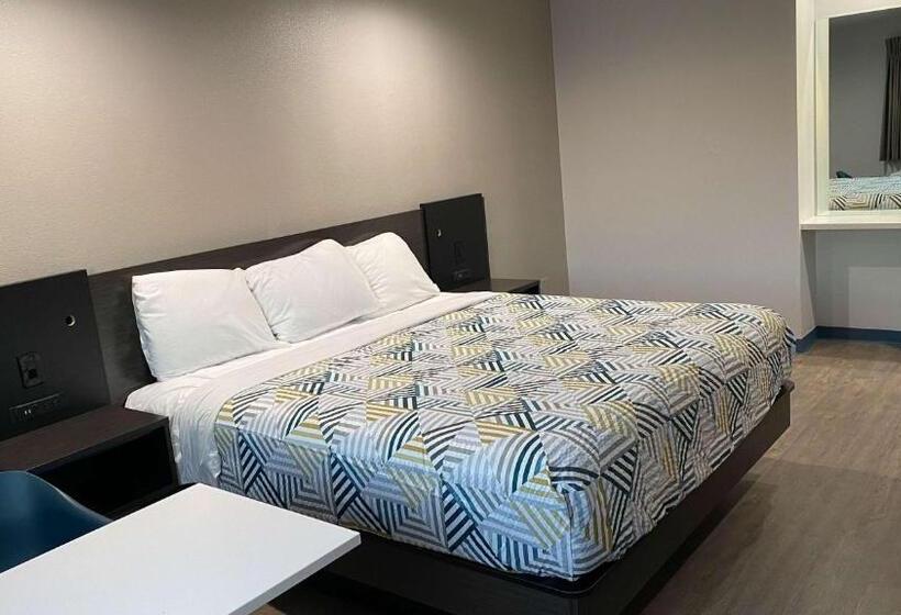 اتاق لوکس با تخت بزرگ, Motel 6 Bullhead City, Az  Laughlin