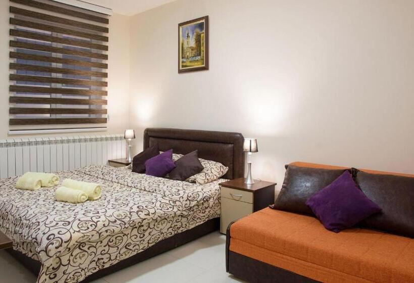 اتاق استاندارد, Guest House Centar Lux