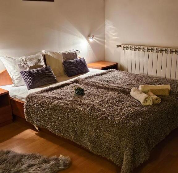 سوییت, Guest House Karov   2 Stars