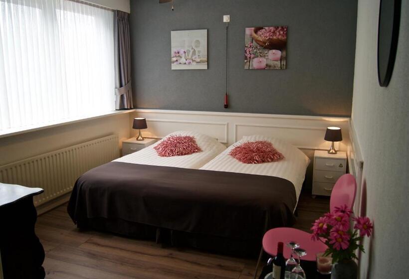 اتاق استاندارد, The Studio Guesthouse