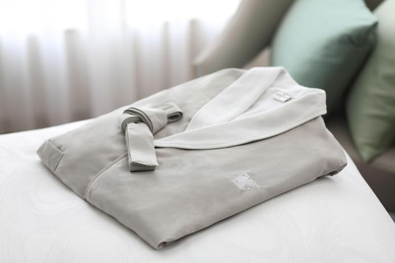 سوئیت جونیور با تخت بزرگ, Jw Marriott Hotel Nara