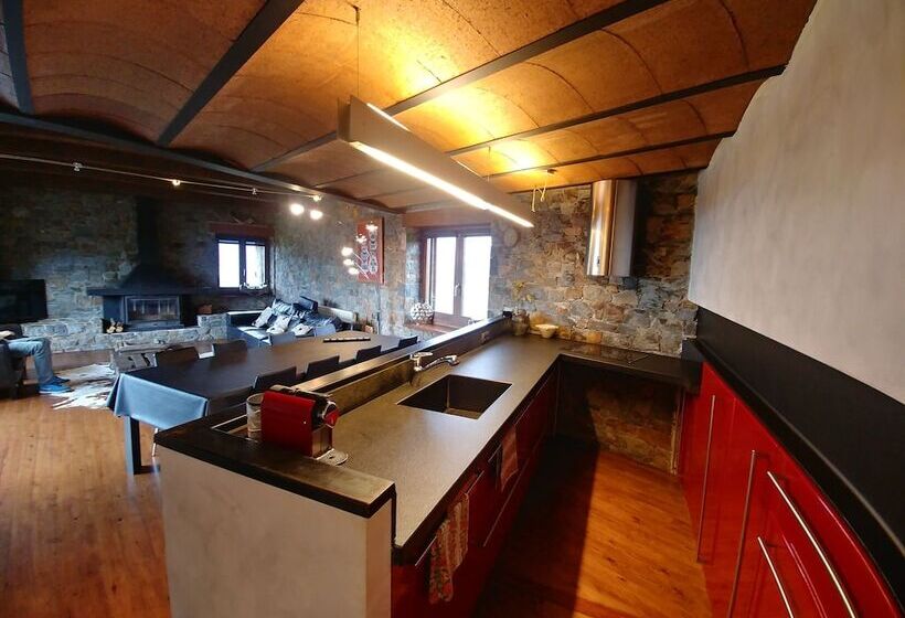خانه 3 خوابه, Casa Campelles I