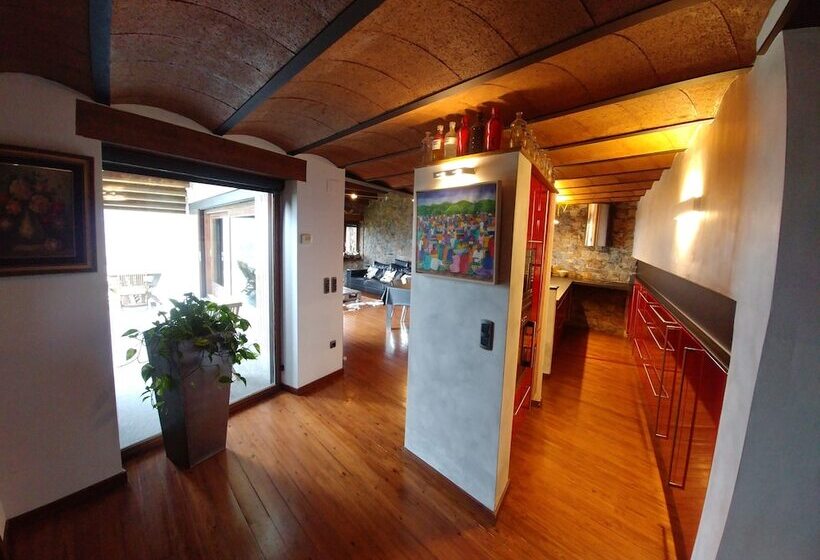 خانه 3 خوابه, Casa Campelles I