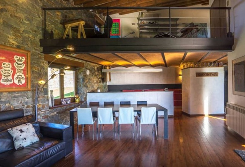 خانه 3 خوابه, Casa Campelles I