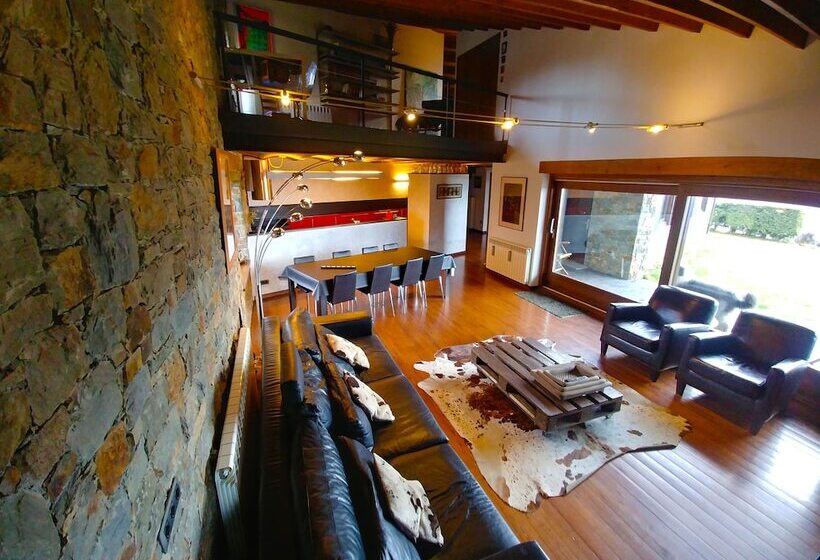 خانه 3 خوابه, Casa Campelles I