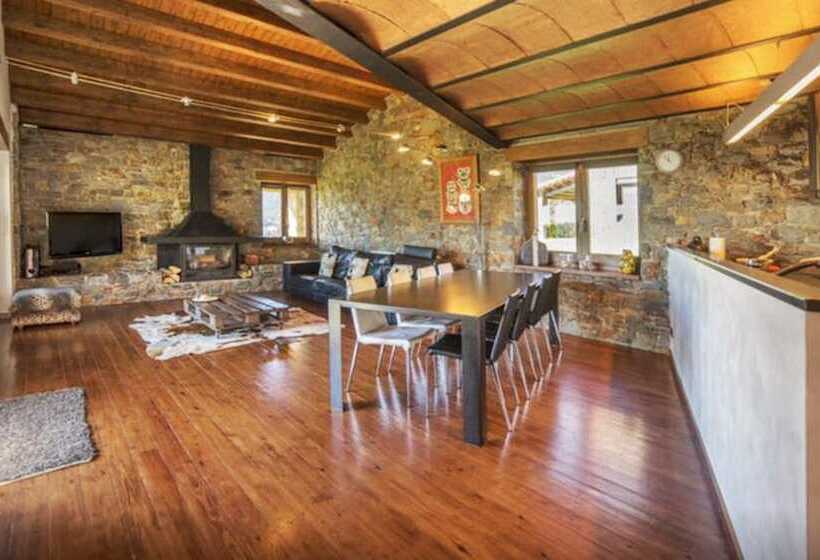خانه 3 خوابه, Casa Campelles I