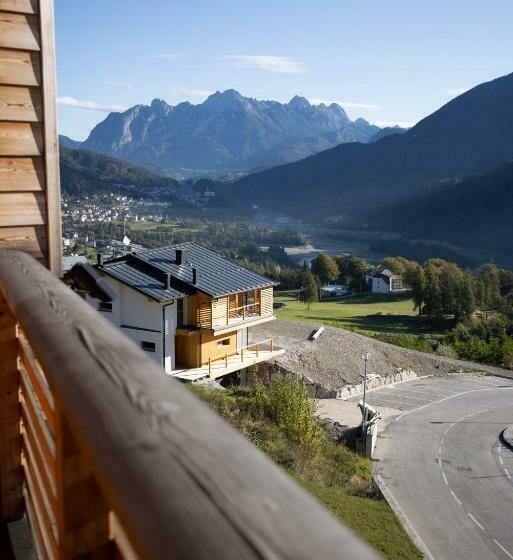 اتاق استاندارد با تراس, Giallo Dolomiti Wellness