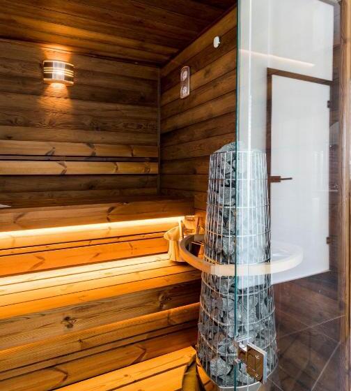 套房, Apartmánový Dům U Tomana