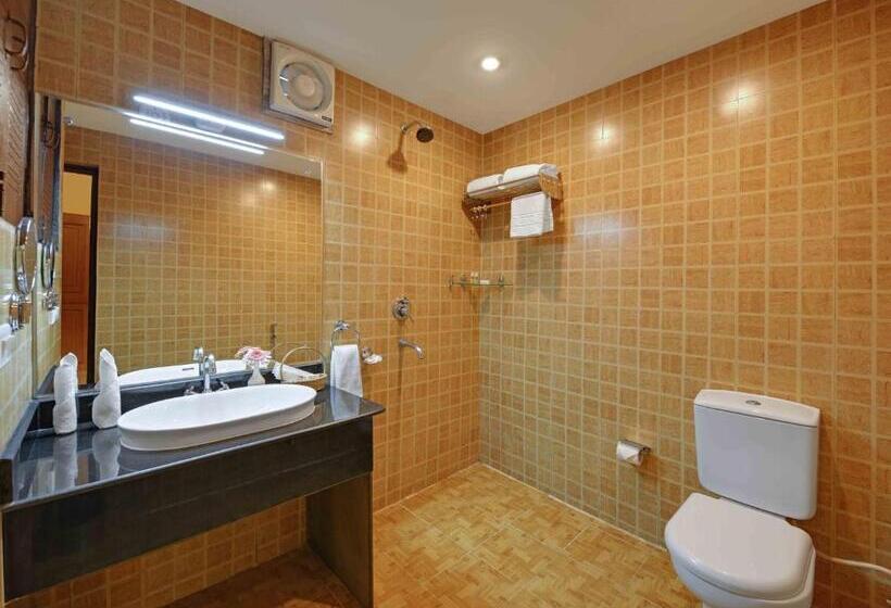 اتاق استاندارد با تخت بزرگ, Merak Resort  Bhimtal