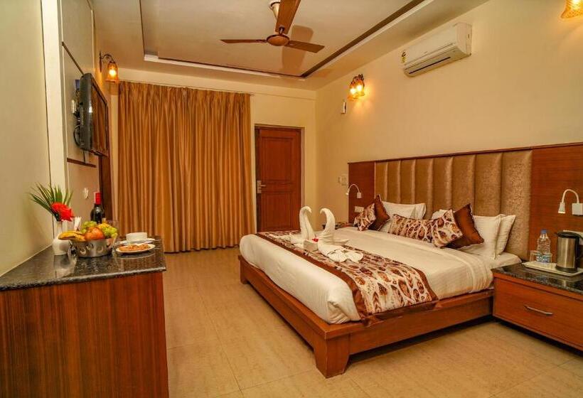 اتاق استاندارد با تخت بزرگ, Merak Resort  Bhimtal