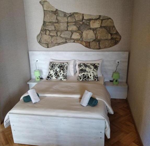 اتاق لوکس, Guesthouse Litoros