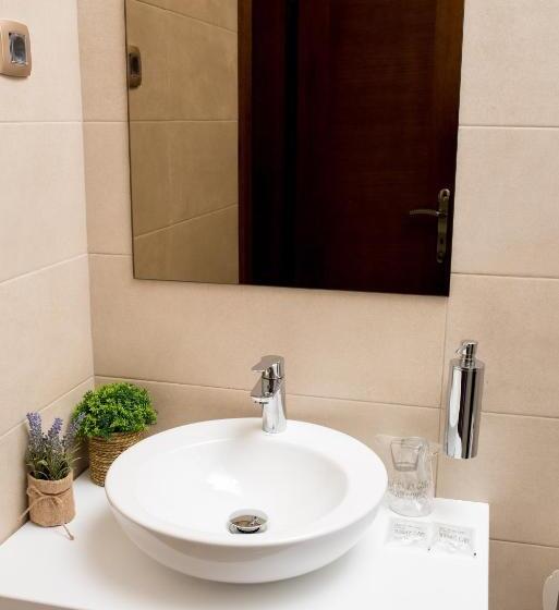 سوئیت با بالکن, Ipn Apartments