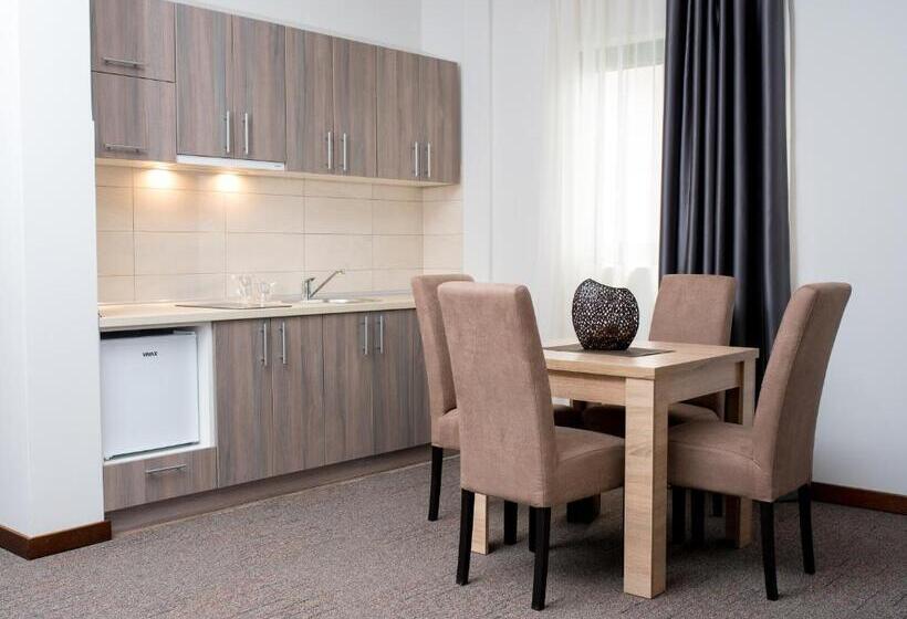 سوئیت با بالکن, Ipn Apartments