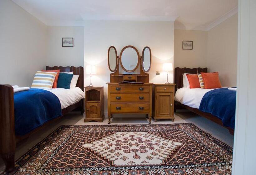 اتاق استاندارد, The Portland Guesthouse
