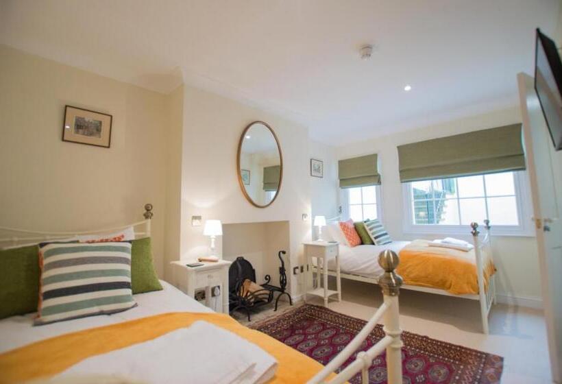 اتاق استاندارد, The Portland Guesthouse