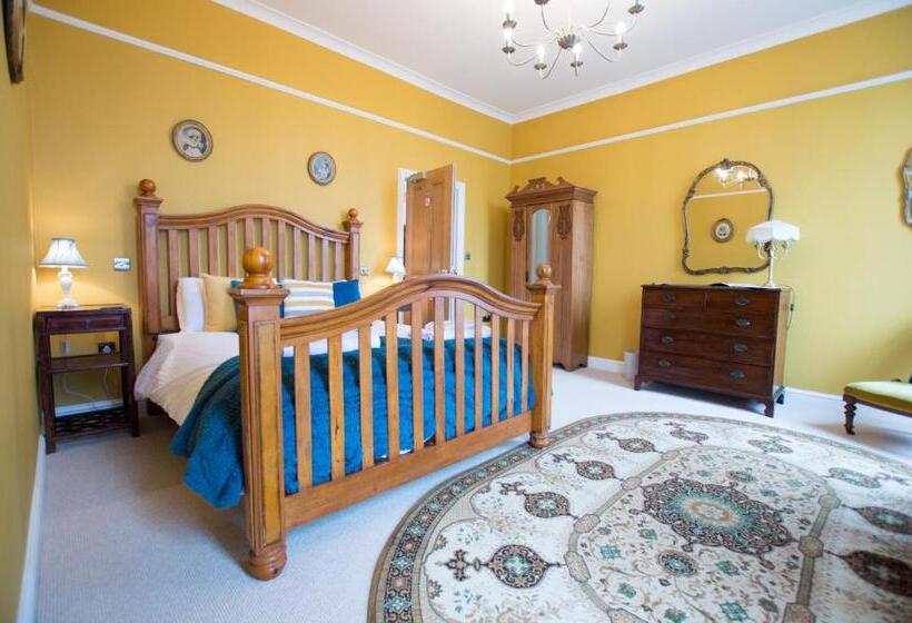 اتاق سوپریور با تخت بزرگ, The Portland Guesthouse