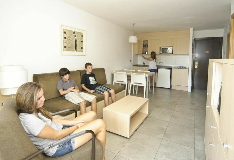 1 Sovrums Familjelägenhet, Apartaments Cye Salou