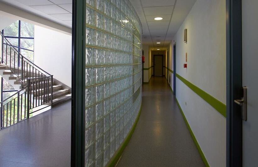 Номер Стандарт Совместная Ванная, Bilbao Hostel