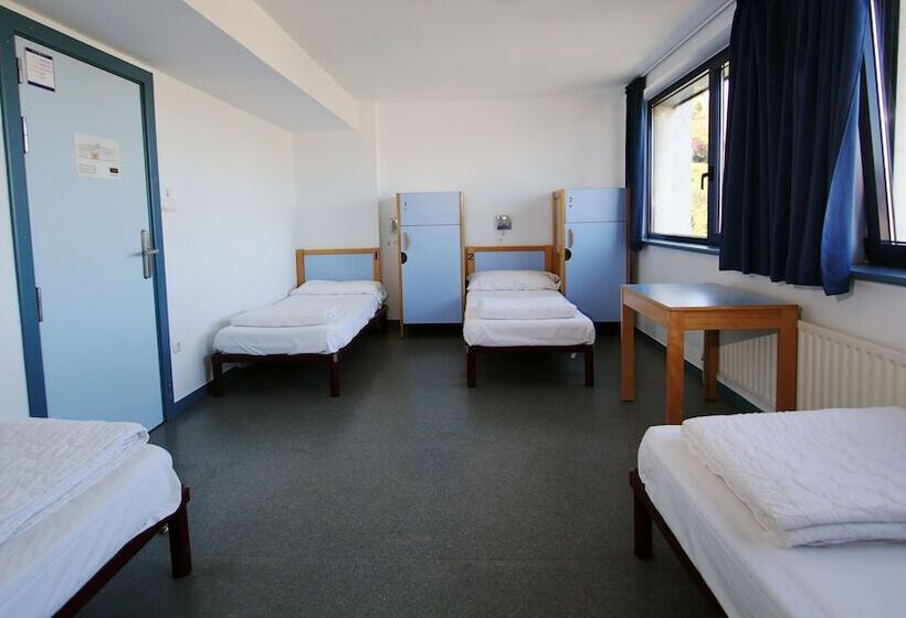 Номер Стандарт Четырехместный Совместный Санузел, Bilbao Hostel