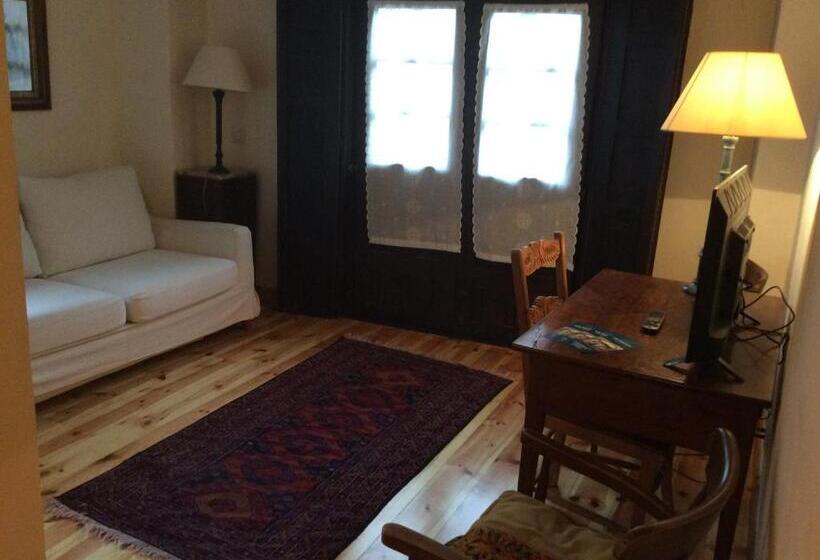 اتاق لوکس با بالکن, Casa Rural Las Pedrolas
