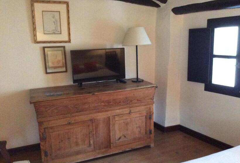 اتاق لوکس, Casa Rural Las Pedrolas