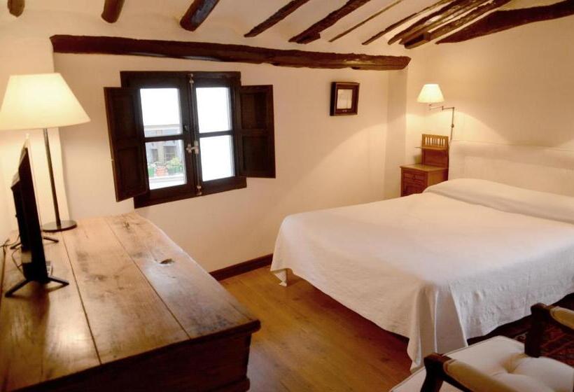 اتاق لوکس, Casa Rural Las Pedrolas
