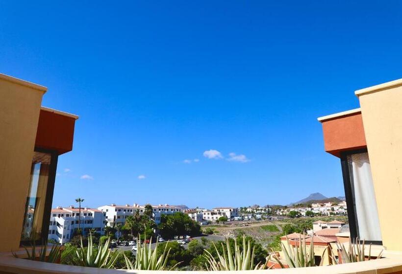 اتاق خانوادگی, Grand Muthu Golf Plaza Hotel & Spa