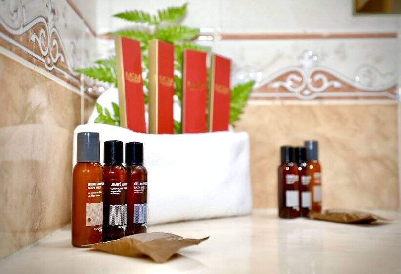 اتاق خانوادگی, Grand Muthu Golf Plaza Hotel & Spa