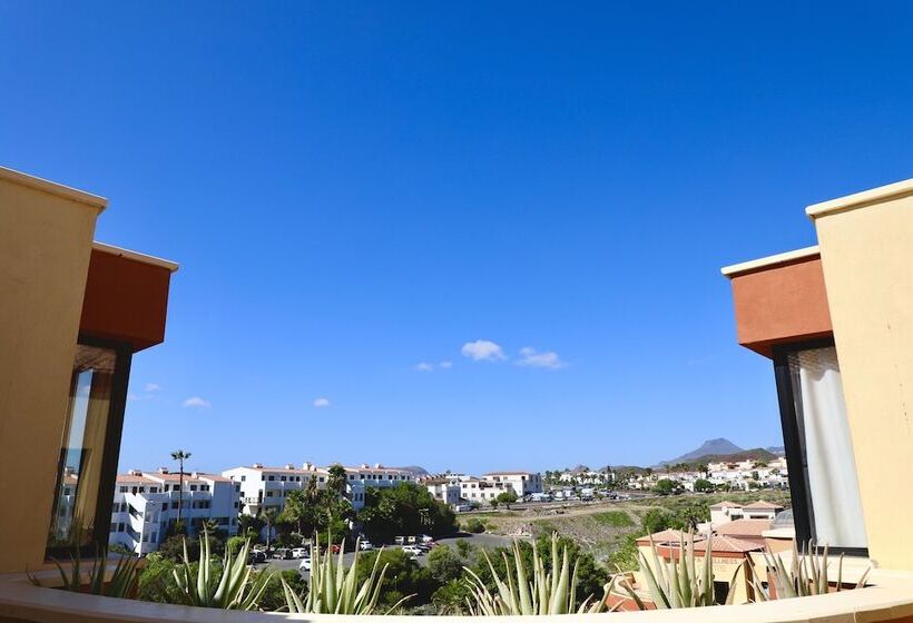 اتاق خانوادگی, Grand Muthu Golf Plaza Hotel & Spa