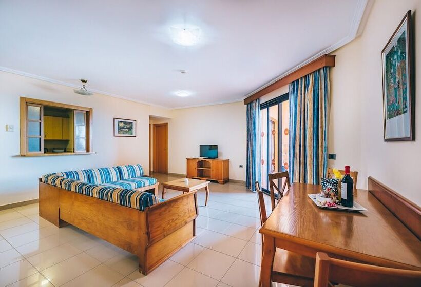 Chambre Familiale, Grand Muthu Golf Plaza