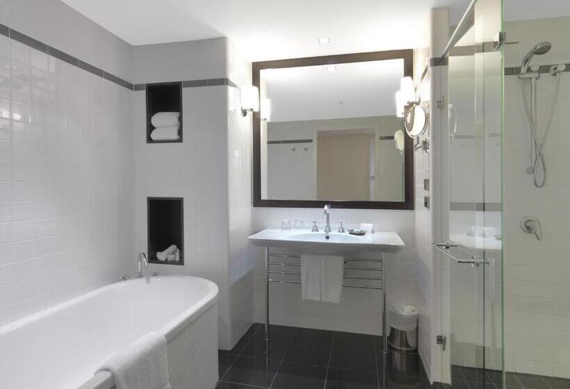 اتاق لوکس با تخت بزرگ, Amora Hotel Jamison Sydney
