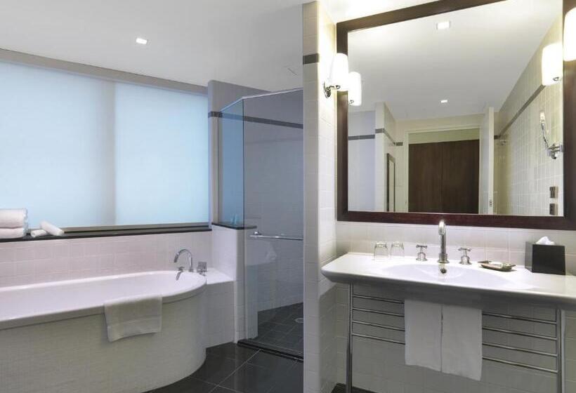 سوییت لوکس, Amora Hotel Jamison Sydney