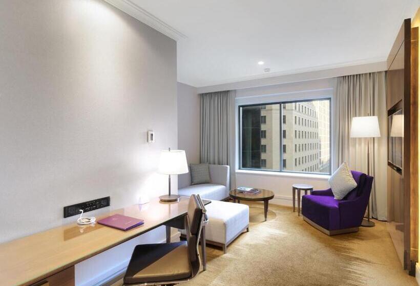 سوییت لوکس, Amora Hotel Jamison Sydney