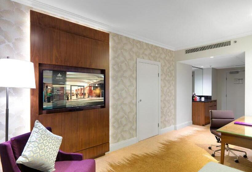 سوییت لوکس, Amora Hotel Jamison Sydney