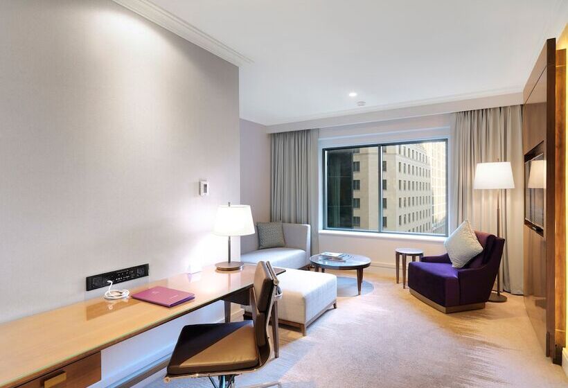 سوئیت کلاب, Amora Hotel Jamison Sydney
