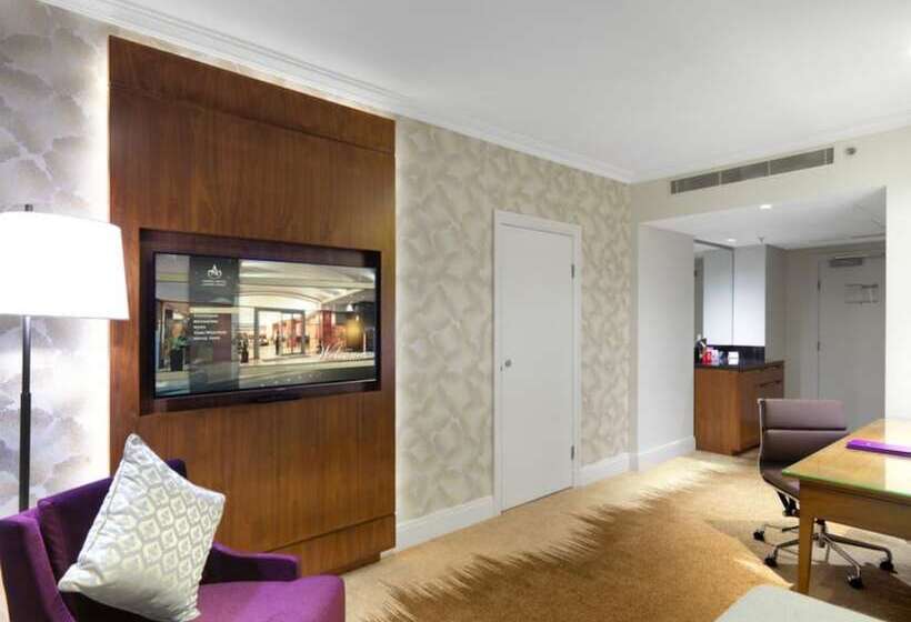سوئیت کلاب, Amora Hotel Jamison Sydney