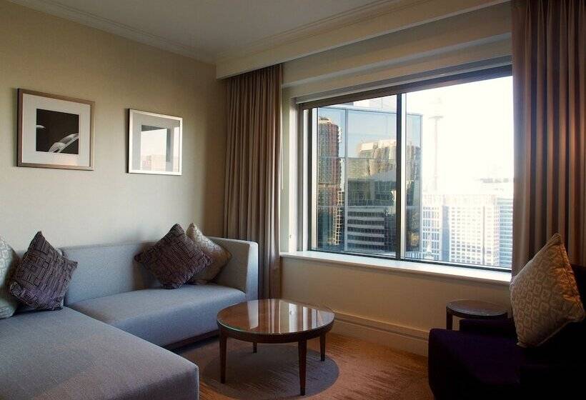 سوئیت کلاب, Amora Hotel Jamison Sydney