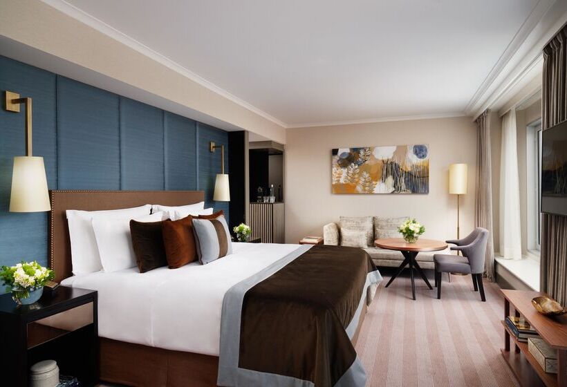 Deluxe Junior Suite, Corinthia  Lisbon