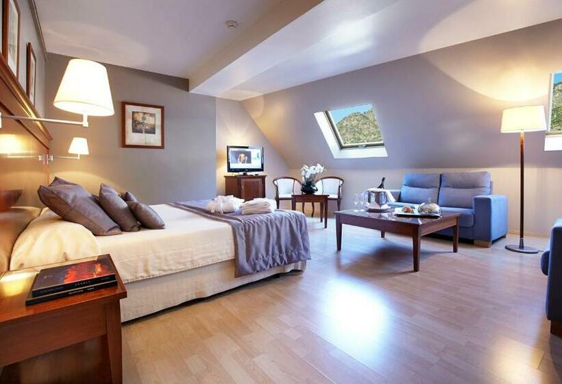 سوییت جونیور, Hesperia Andorra