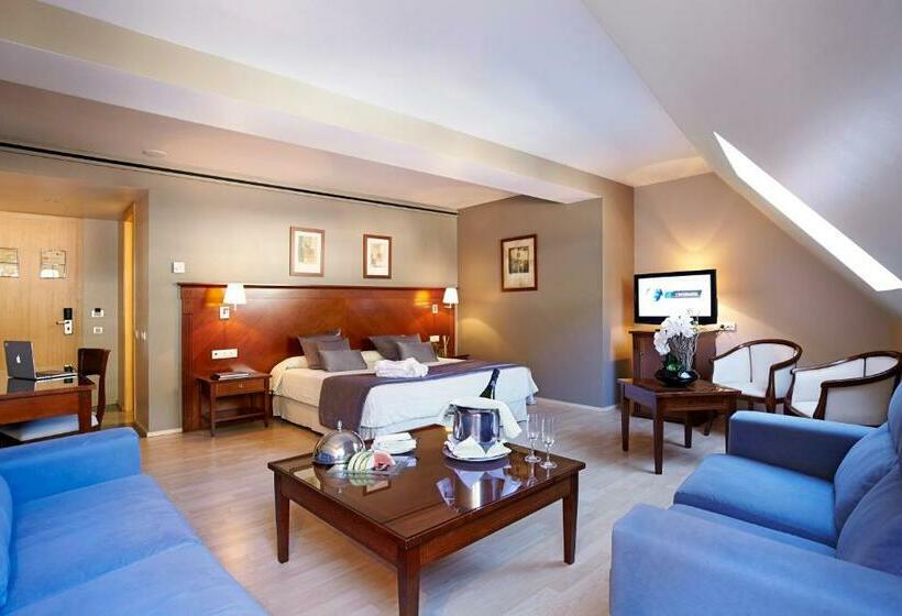 سوییت جونیور, Hesperia Andorra