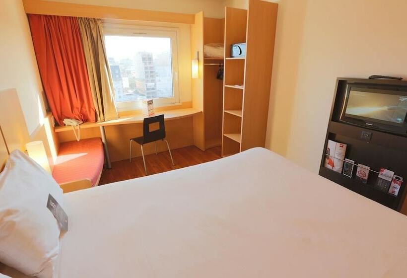 Standard Room Double Bed, Ibis Buenos Aires Congreso