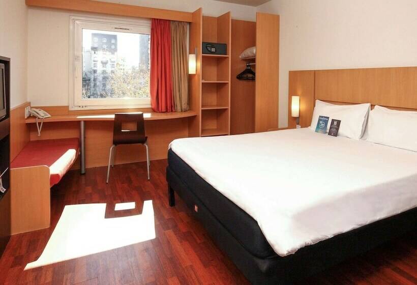 Standard Room Double Bed, Ibis Buenos Aires Congreso